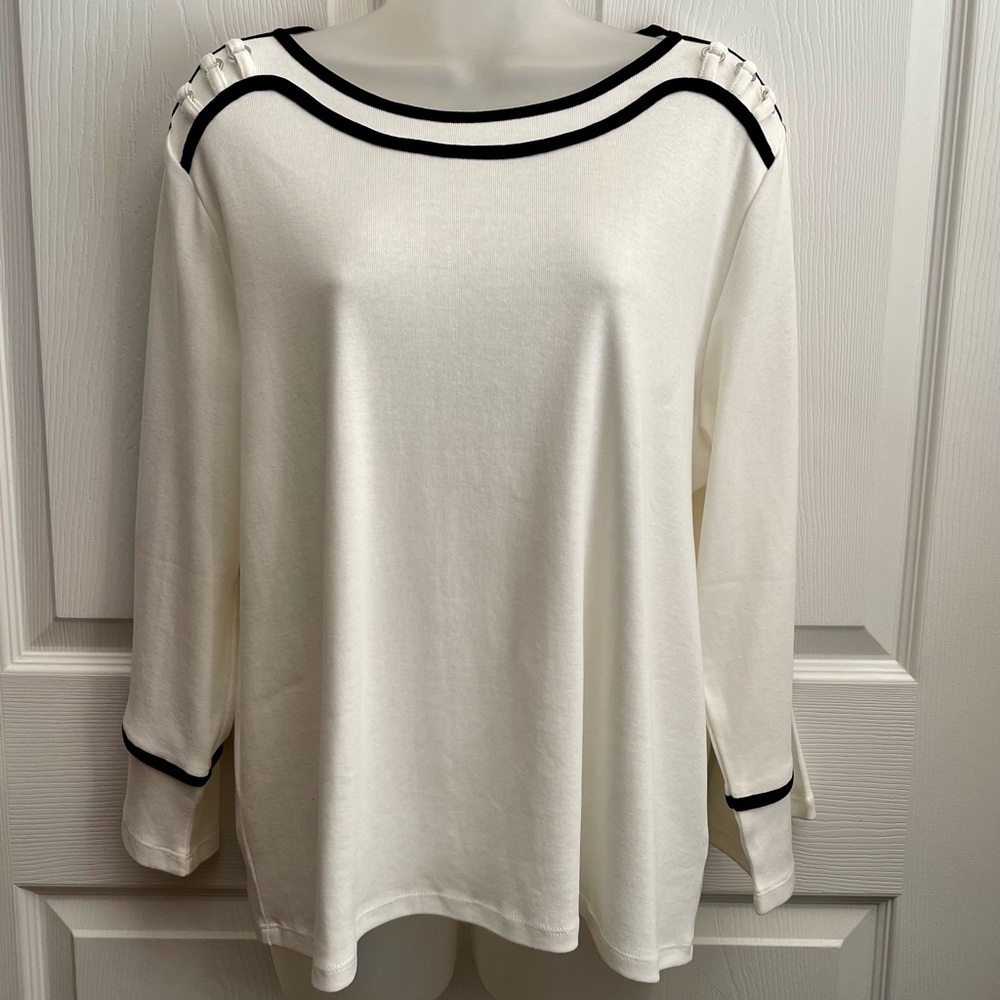 RAFAELLA BLACK AND WHITE KNIT TOP WITH EPAULETTE DETAILS NWT XL PETITE